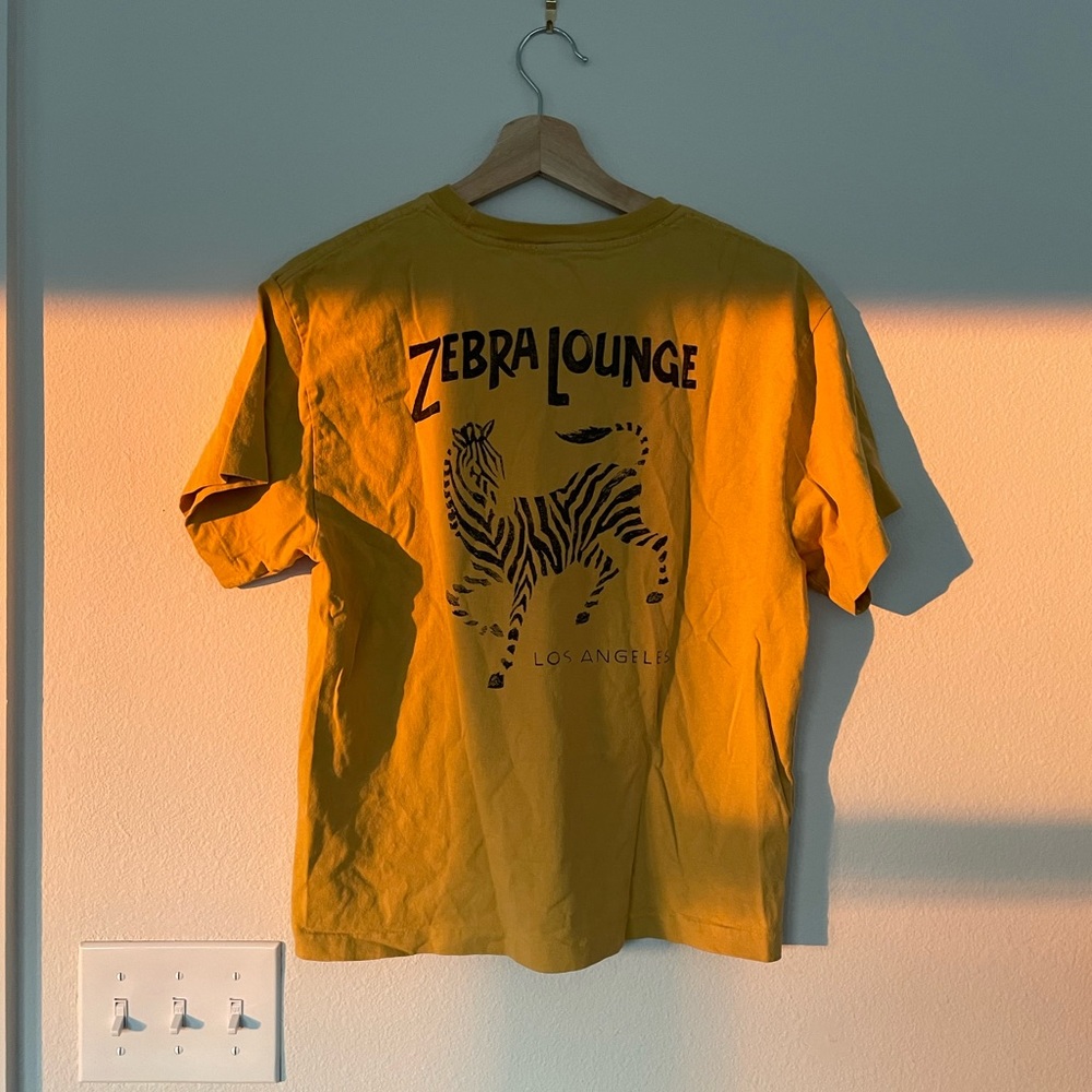 Shop Re/done zebra tshirt!
